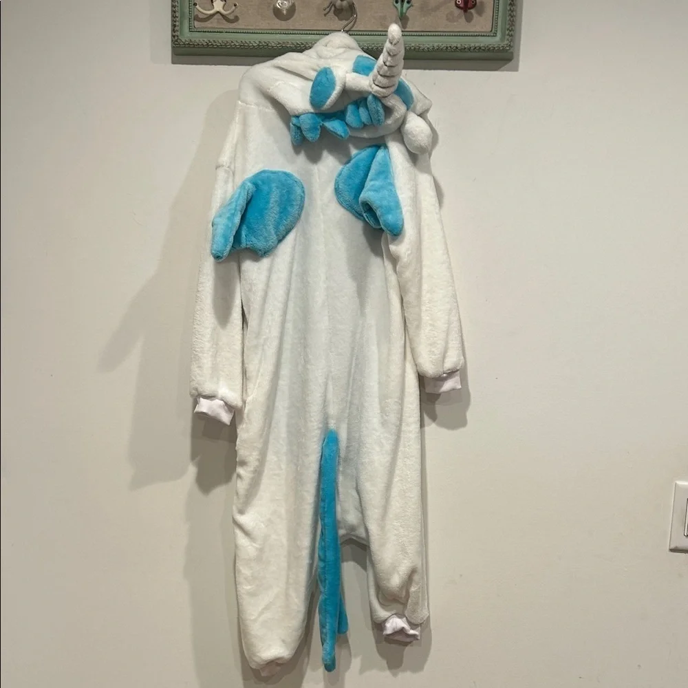 Mythical flying Unicorn Onesie size 4-5 USA unisex kids Blue and White
